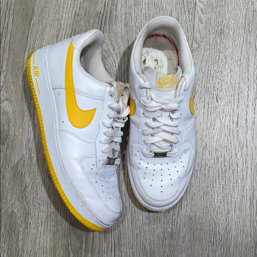Air Force 1 ‘07 Low ‘University Gold”